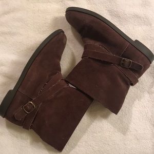 Gap Girl’s Suede Booties